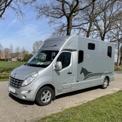 Camion 2 chevaux Renault Master 150 D